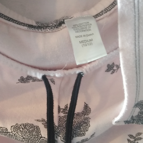 Liz Claiborne Pink  Black Toile Floral Long Sleeve Pajama Set Size Medium - Picture 7 of 9